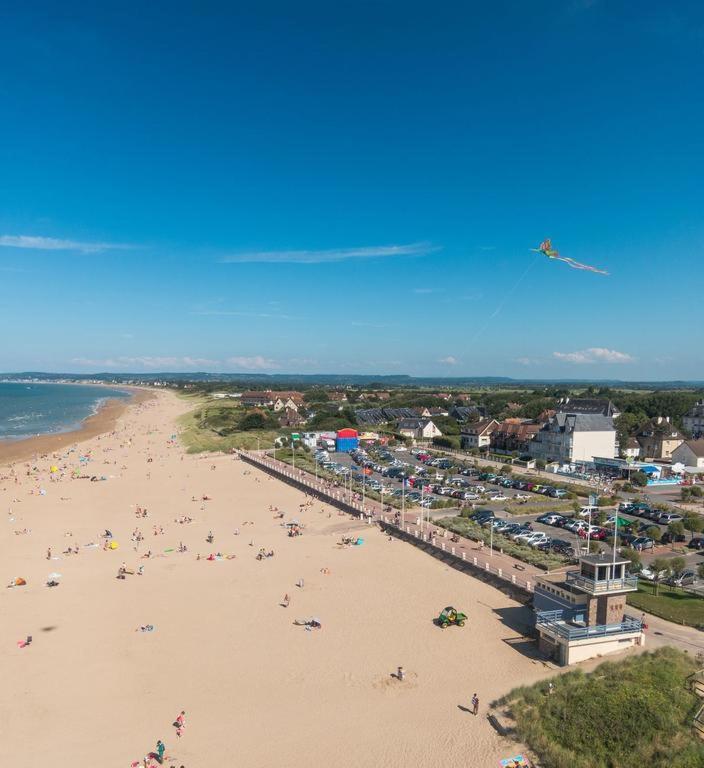 Bed and Breakfast Chez Gigi Merville-Franceville-Plage Esterno foto